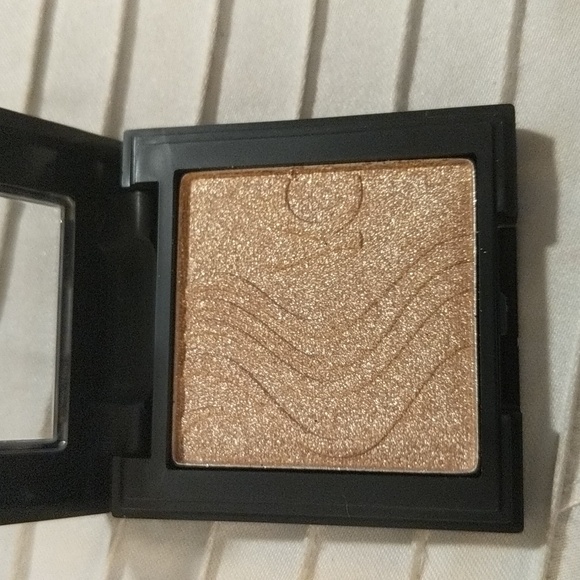 NWT Highlighter - Picture 3 of 3